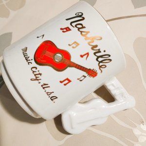 Pre-Loved Retro Nashville Music City, Guitar Handle - Gold Trim